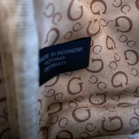 Guess backpack - Picture 6 of 6